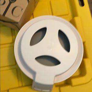 Pampered chef close and cut new